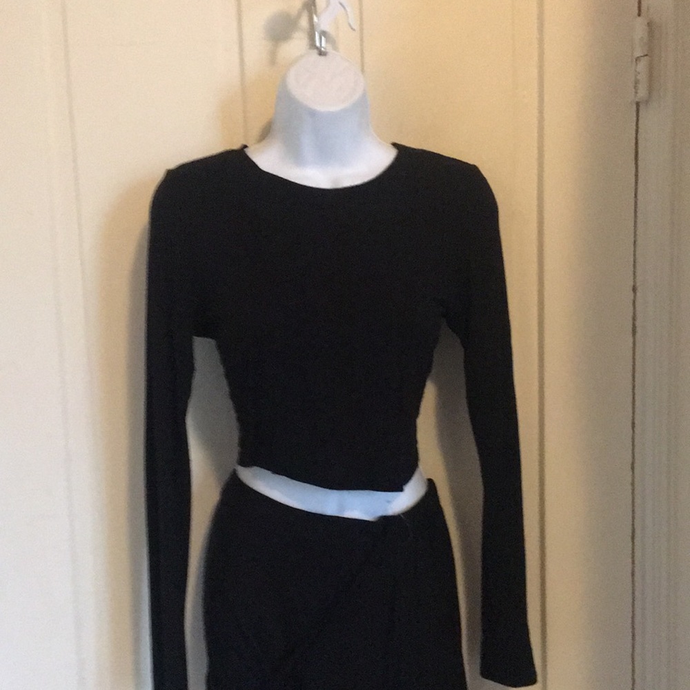 Too long sleeved